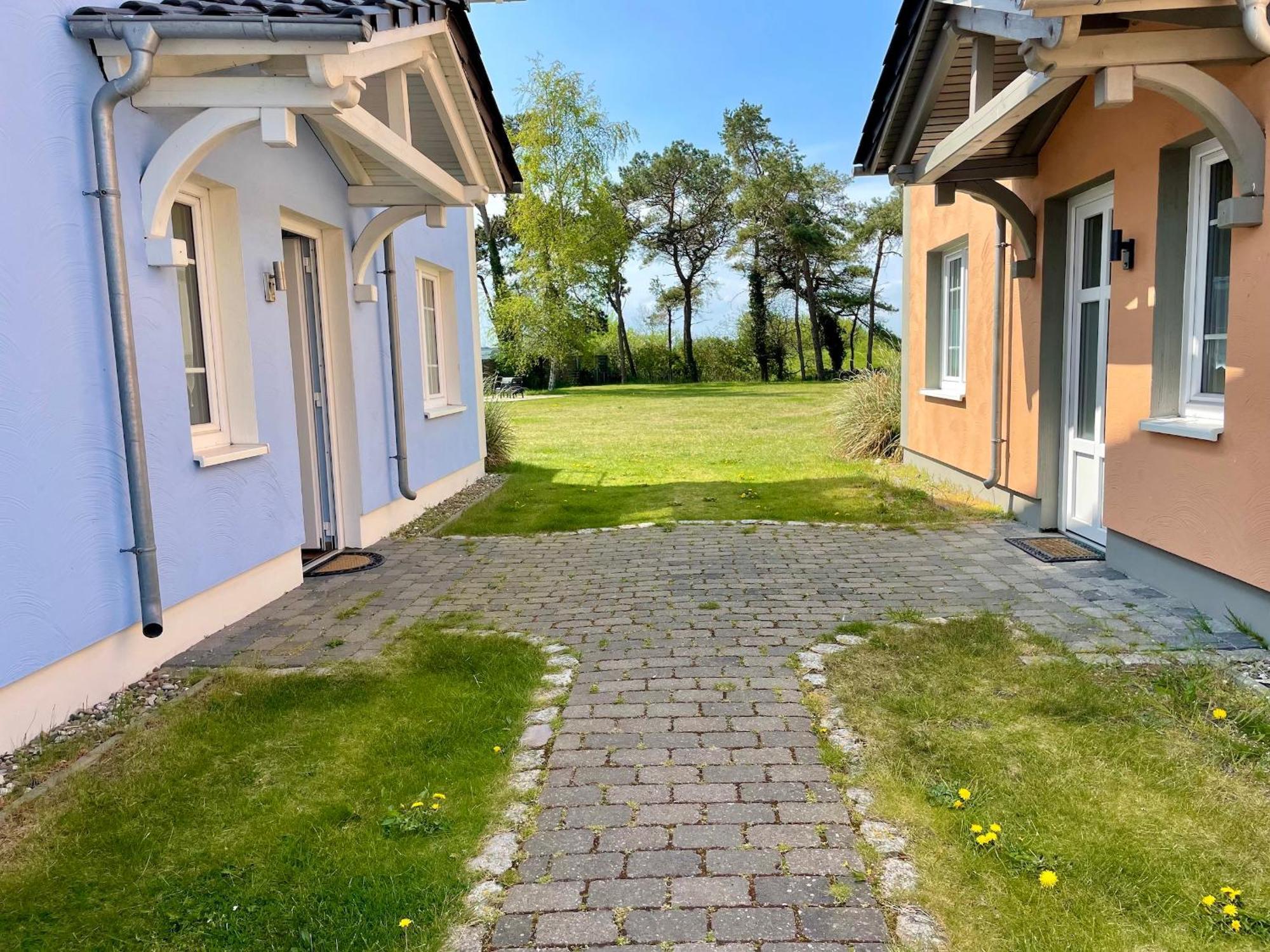 Ferienwohnung1 In Der Villa Westwind Thiessow Esterno foto